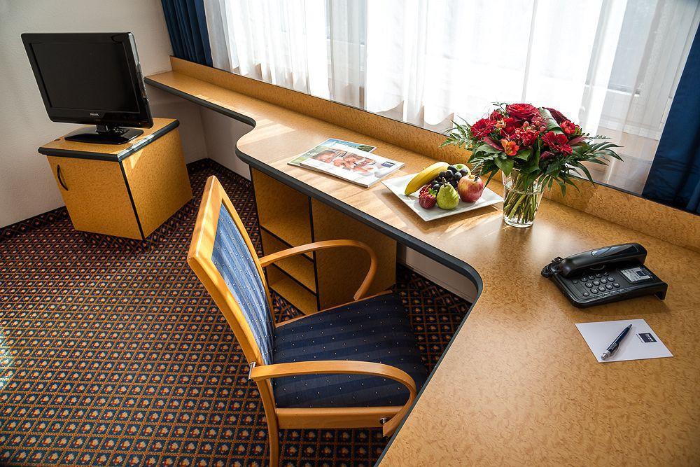Dorint Airport-Hotel Berlin-Tegel מראה חיצוני תמונה